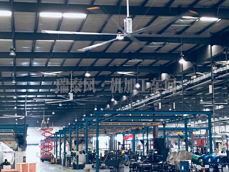 工廠車間工業(yè)大吊扇除了可以降溫，這兩點(diǎn)你也應(yīng)該了解一下！